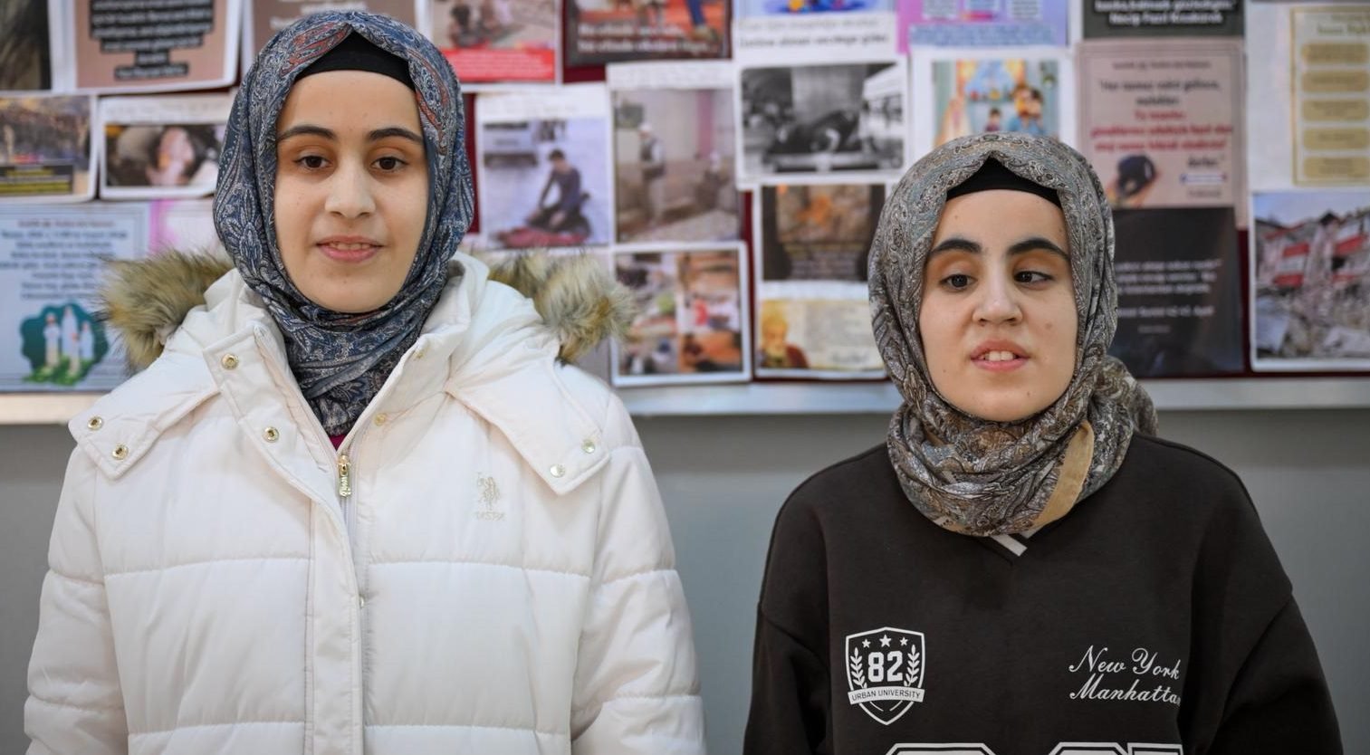 Uğur Hanbey Aladağ…:Malatya Olay Haber…: 
Malatya’da doğuştan görme engelli iki