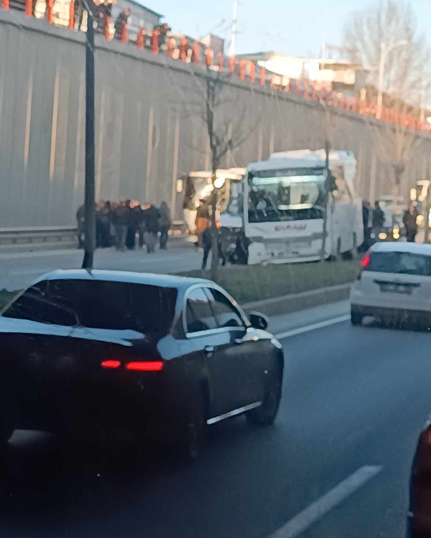 Ali Aladağ…:Malatya Olay Haber…:
Malatya'da iftar öncesi Çevreyolu Şire Pazarı mevkiin