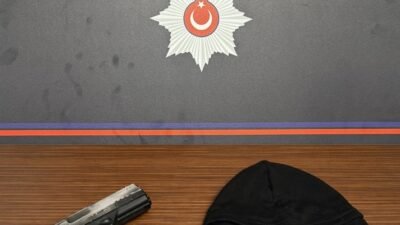 Ali Aladağ…:Malatya Olay Haber…:
Malatya’nın Şifa Mahallesi Terminal Caddesi’ndeki kuyumcuda yaşanan