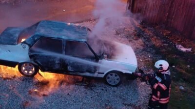 Ali Aladağ...:Malatya Olay Haber...:
Malatya'da babası ile tartıştı sinirlerini park halindeki