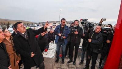 Ali Aladağ…:Malatya Olay Haber…:
Cumhuriyet Halk Partisi Genel Başkanı Özgür Özel,