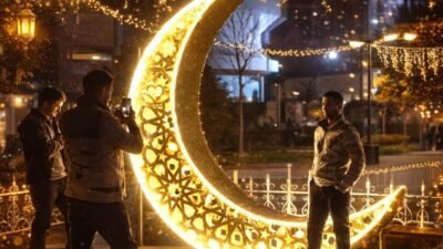 Malatya'nın sokakları ramazana hazır. Sokakla nakış gibi işleniyor. Kentte ramazan