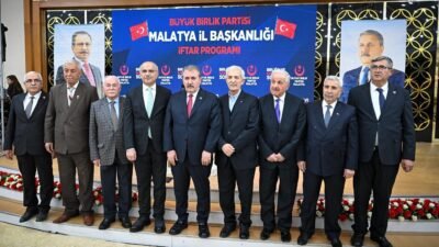 Ali Aladağ…:Malatya Olay Haber…:
Malatya'da gün boyu çeşitli programlara katılan Büyük