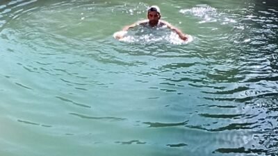 Ali Aladağ…: Malatya Olay Haber…:
Fotoğrafa iyi bakın...Yüzerek ulaşım sağlayan vatandaş...Günümüzde