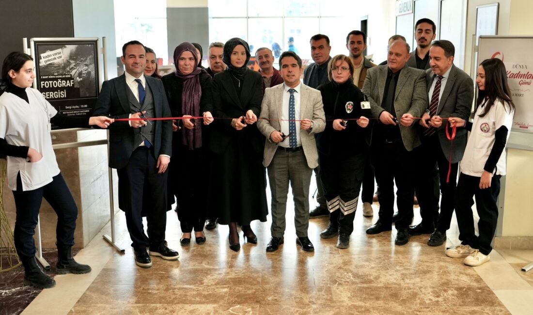 Elif Özateş...: Malatya Olay Haber...:
Günün haberi...Battalgazi Devlet Hastanesi, 8 Mart