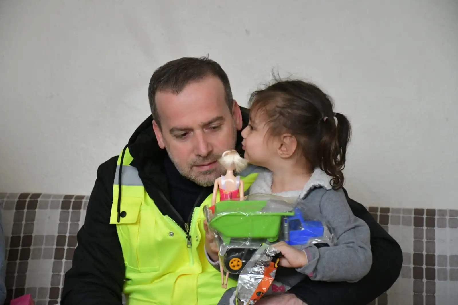 Malatya'da Örnek Dayanışma: MAGİNDER'den Dev Ramazan Hamlesi 6 Malatya'da Örnek Dayanışma: MAGİNDER'den Dev Ramazan Hamlesi 5