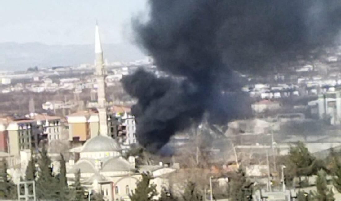 Ali Aladağ…:Malatya Olay Haber…:
Son dakika...Sıcak haber....Malatya'nın Özsan Sanayi Sitesi yanında
