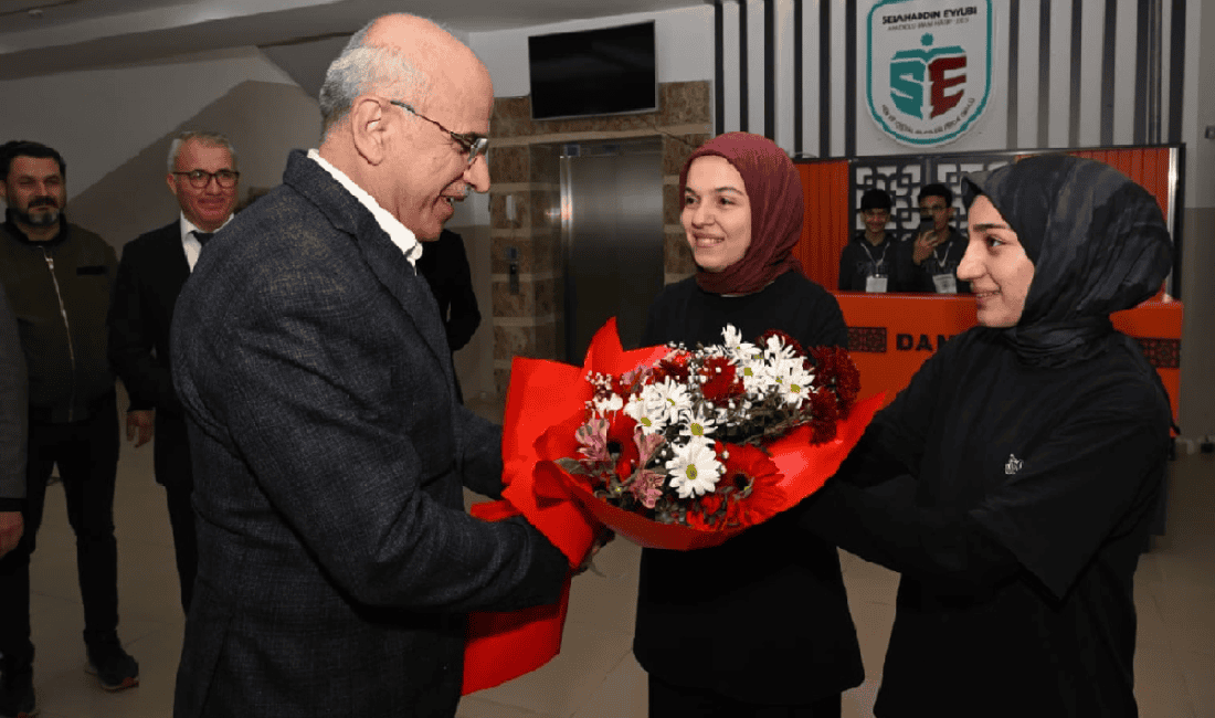 Malatya Küllerinden Doğdu Uğur Hanbey Aladağ…:Malatya Olay Haber…:
Büyükşehir Belediye Başkanı Sami Er, Selahaddin