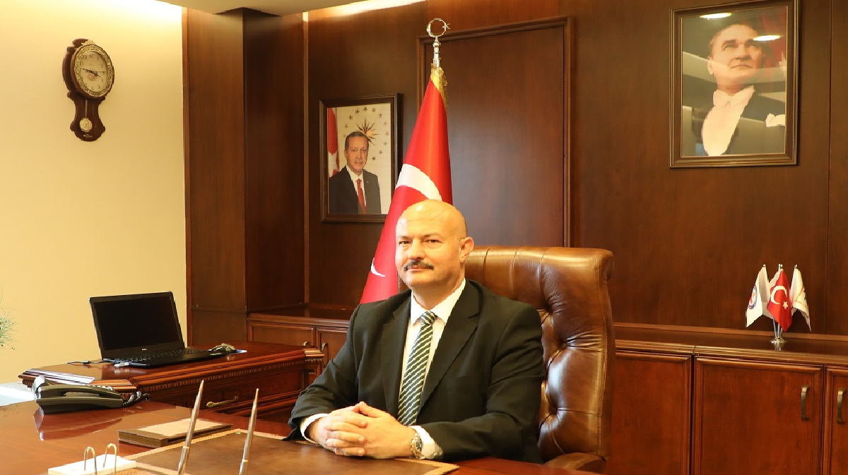 Malatya Vali Yardımcılarından Güngören Kaymakamı Abdullah Küçük Adıyaman Valisi olarak atandı 2 Malatya Vali Yardımcılarından Güngören Kaymakamı Abdullah Küçük Adıyaman Valisi olarak atandı 1
