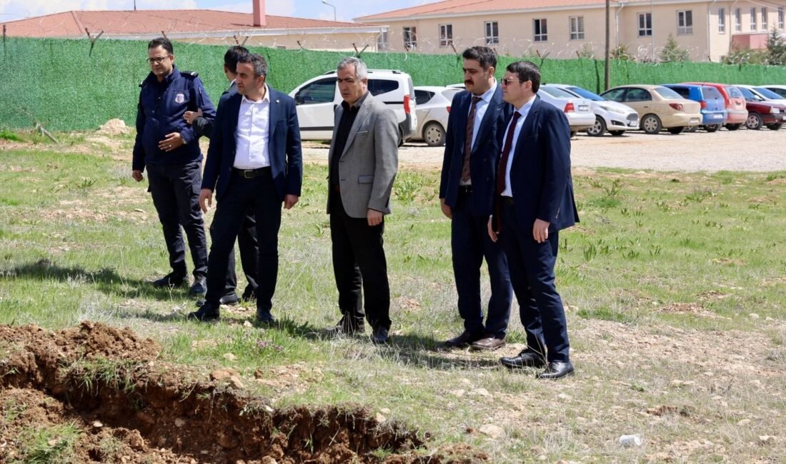 Ali Aladağ…:Malatya Olay Haber…:
Çalışmalar başlatıldı...Akçadağ Belediye Başkanı Hasan Ulutaş duyurdu..."Akçadağ'ımıza
