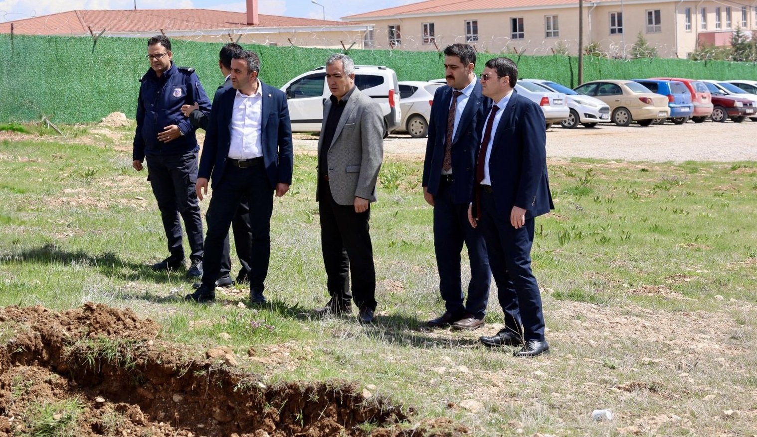 Başkan Hasan Ulutaş duyurdu...Akçadağ'a 112 Acil İstasyonu 4 Başkan Hasan Ulutaş duyurdu...Akçadağ'a 112 Acil İstasyonu 3