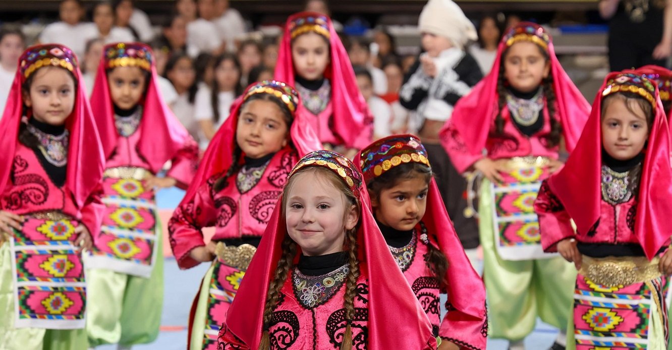 Zeynep Berra Toper...: Ali Ömer Aladağ...: Malatya Olay Haber...:
,23 Nisan