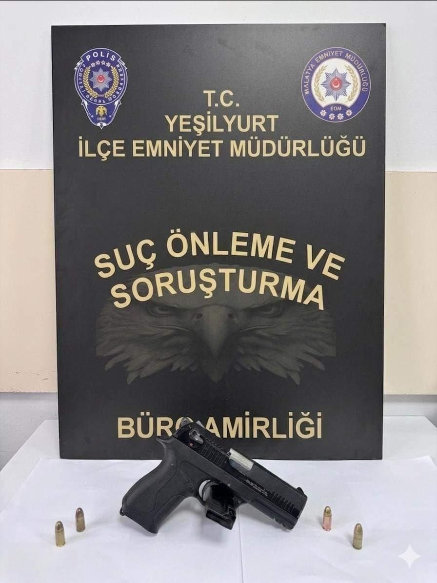 Malatya’da Silahlı Kavga: 1 Kişi Ağır Yaralandı, Şüpheli Gözaltında 2 Malatya’da Silahlı Kavga: 1 Kişi Ağır Yaralandı, Şüpheli Gözaltında 1