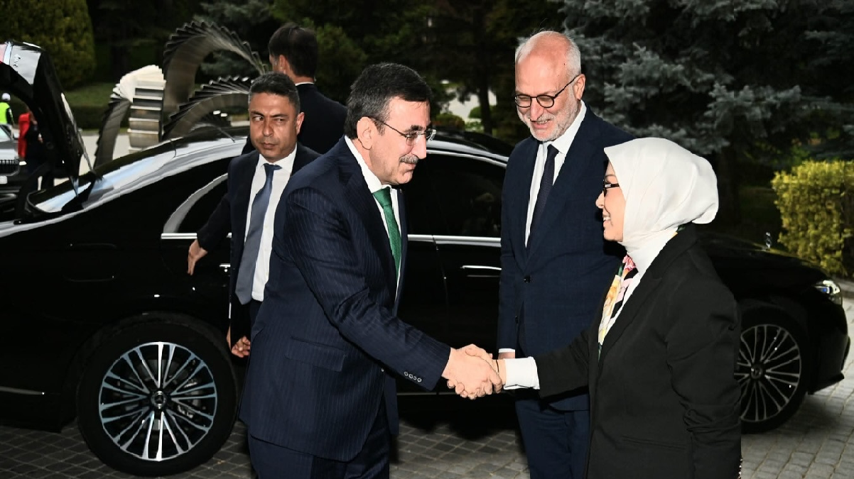 Ali Aladağ…:Malatya Olay Haber…:
Türkiye’nin demografik dönüşüm sürecini, yaşlanan nüfus yapısını