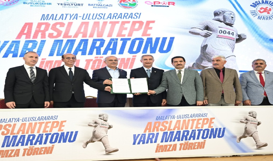 Sporda Vefa Gecesinde Uluslararası Arslantepe Maratonu imzaları atıldı…Ve MSK Sarı-Kırmızı Ali Aladağ…:Malatya Olay Haber…:
Malatya'da tüm spor branşlarında yine bir ilk...Malatya