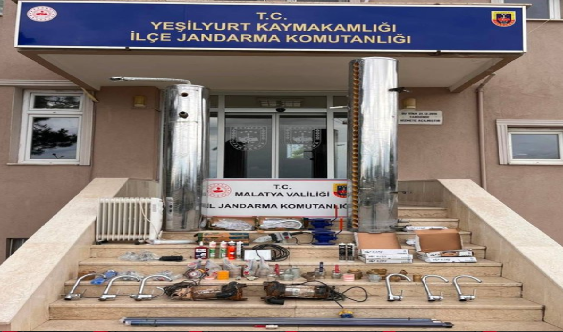 JASAT ekipleri titiz çalışmaları sonucu hırsızlık olayları aydınlatıldı Ali Aladağ…:Malatya Olay Haber…:
Son dakika...Sıcak haber...Bir şantiye alanında meydana gelen
