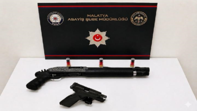 İzzettin Çiçek...:Malatya Olay Haber...:
Malatya'da gece Hacı Abdi Mahallesi’nde meydana gelen