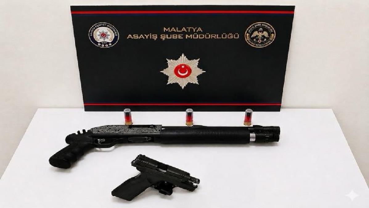 İzzettin Çiçek...:Malatya Olay Haber...:
Malatya'da gece Hacı Abdi Mahallesi’nde meydana gelen