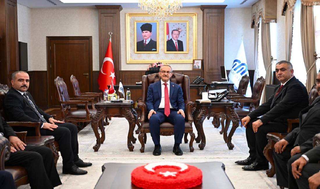 MHP’den Vali Seddar Yavuz’a taziye ziyareti Ali Aladağ…:Malatya Olay Haber…:
Milliyetçi Hareket Partisi Malatya İl Başkanı Turgay