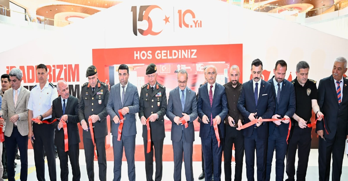 Uğur Hanbey Aladağ…:Malatya Olay Haber…:
Malatya'da 15 Temmuz Demokrasi ve Millî