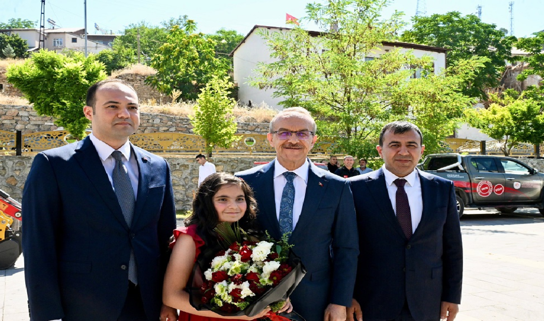 Ali Aladağ…:Malatya Olay Haber…:
Malatya Valisi Seddar Yavuz, ilçe ziyaretleri kapsamında