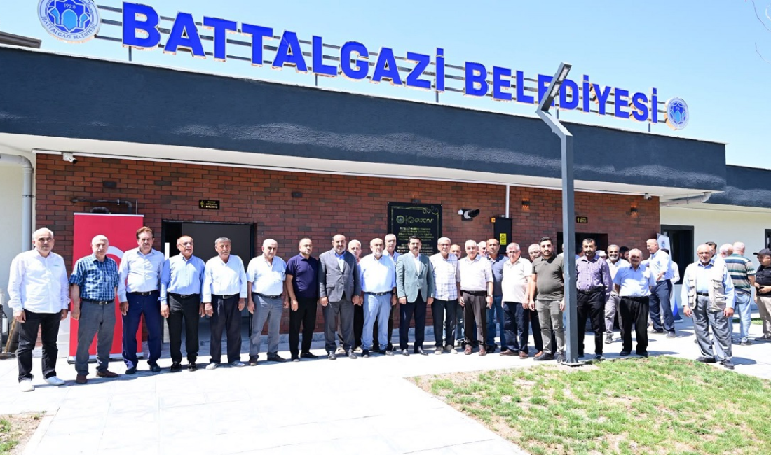 Uğur Hanbey Aladağ…:Malatya Olay Haber…:
Battalgazi Belediye Başkanı Bayram Taşkın, cuma