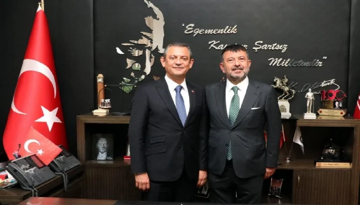 Özgür Özel ve Veli Ağbaba'nın dokunulmazlık dosyası Meclis'te 1