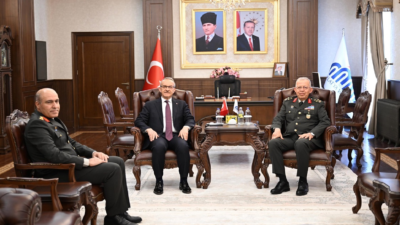 Ali Aladağ…:Malatya Olay Haber…:
Malatya Valisi Seddar Yavuz, görev sürelerini tamamlayarak