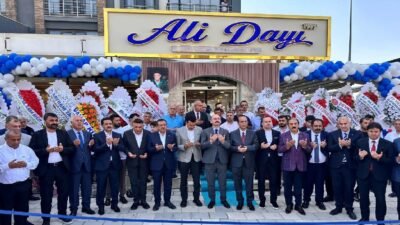 Uğur Hanbey Aladağ…:Malatya Olay Haber…:
Yeşilyurt’ta Görkemli Açılış: "Ali Dayı" Yeni