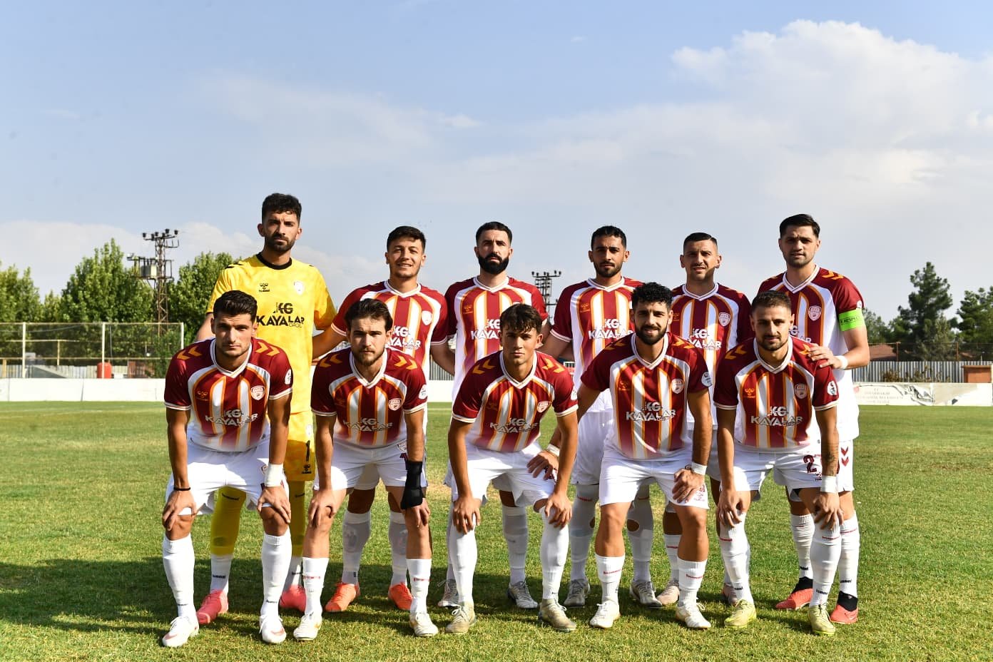 MALATYA YEŞİLYURT SPOR TEK GOL İLE ÜÇ PUAN ALMASINİ BİLDİ.. 2 MALATYA YEŞİLYURT SPOR TEK GOL İLE ÜÇ PUAN ALMASINİ BİLDİ.. 1