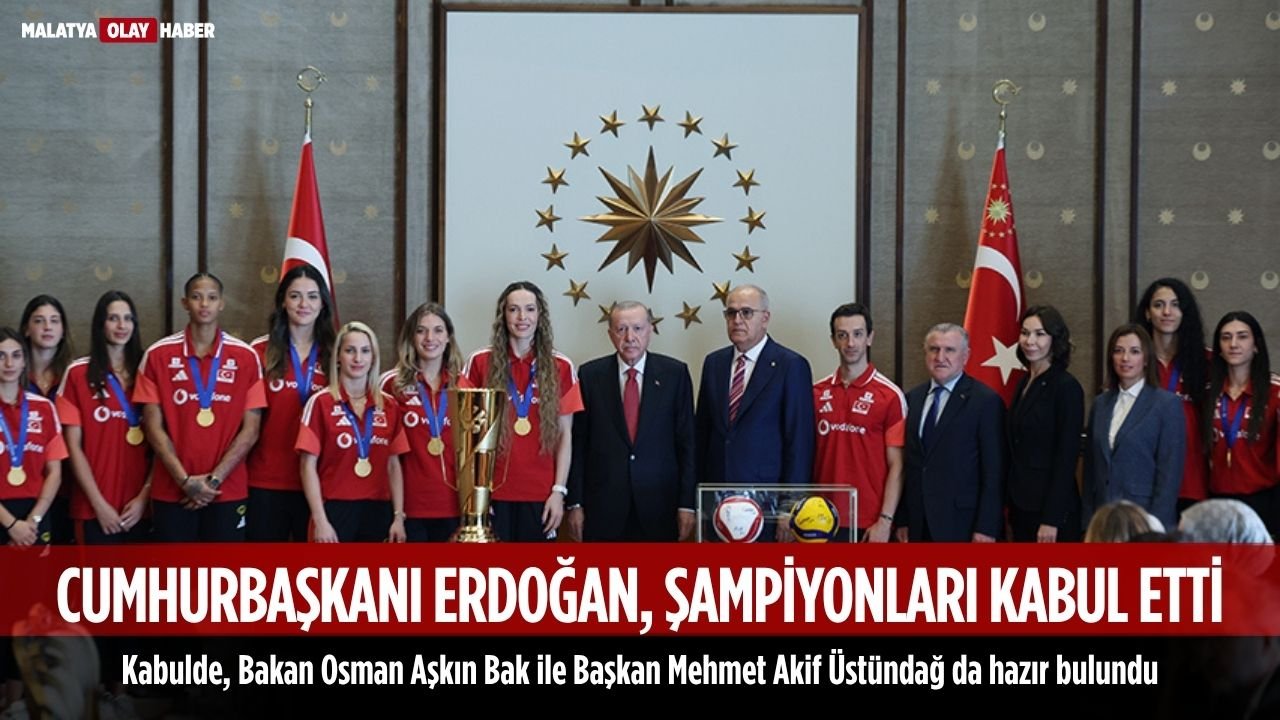 Cumhurbaşkanı Erdoğan, filenin sultanlarını Külliye'de kabul etti 3 Cumhurbaşkanı Erdoğan, filenin sultanlarını Külliye'de kabul etti 2
