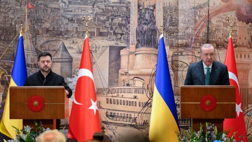 “Barışa giden yolu açmak için elimizden gelen her türlü gayreti göstermeye hazırız”