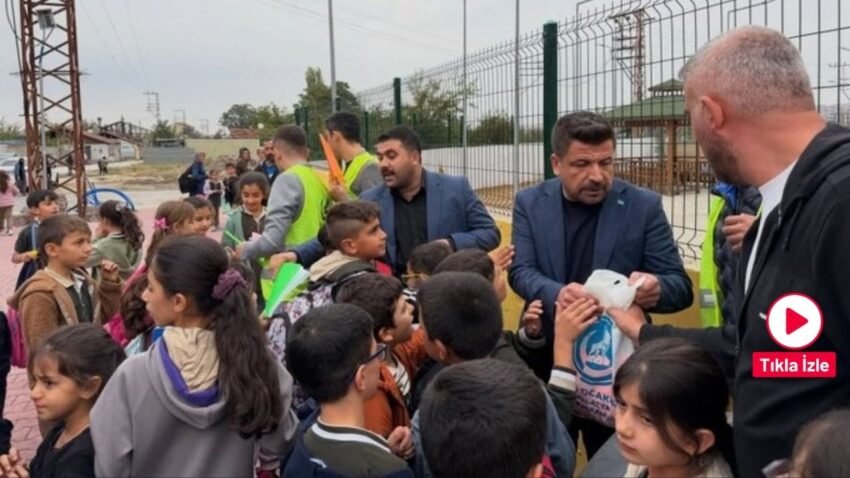 Ülkü Ocakları Malatya’dan Anlamlı Kırtasiye ve Ayakkabı Desteği