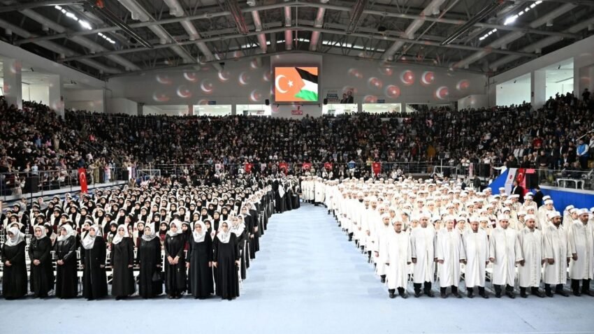 373 Hafız İcazet Heyecanı Yaşadı