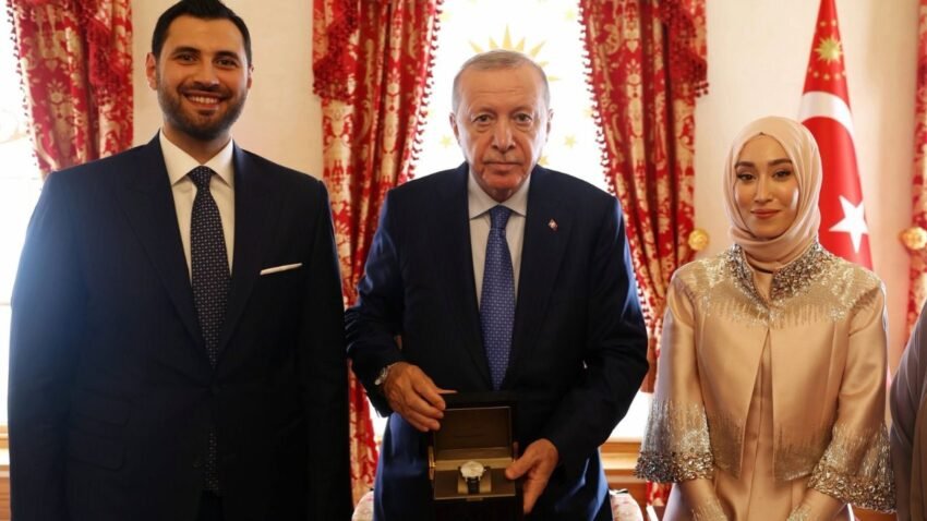 Malatyalı Milletvekili Rumeysa Kadak İle Orhan Murat Kumaş Nişanlandı