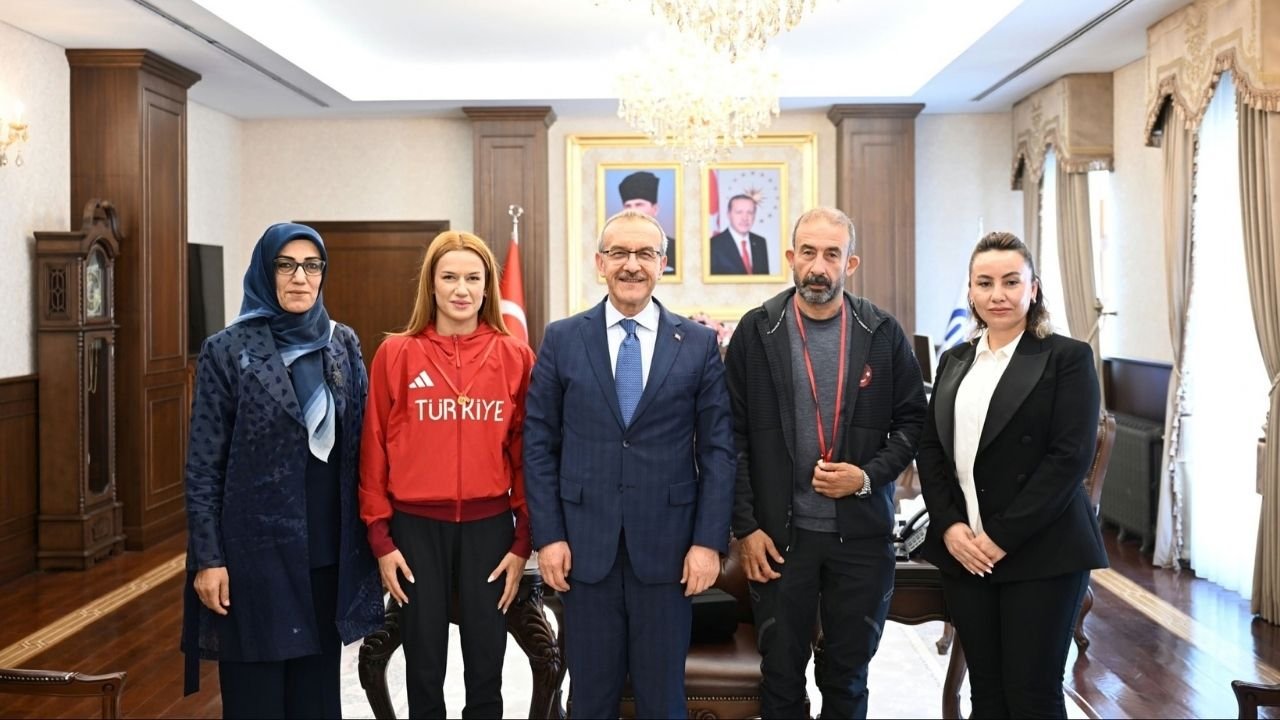 sampiyon hatice akbas vali yavuz kabul