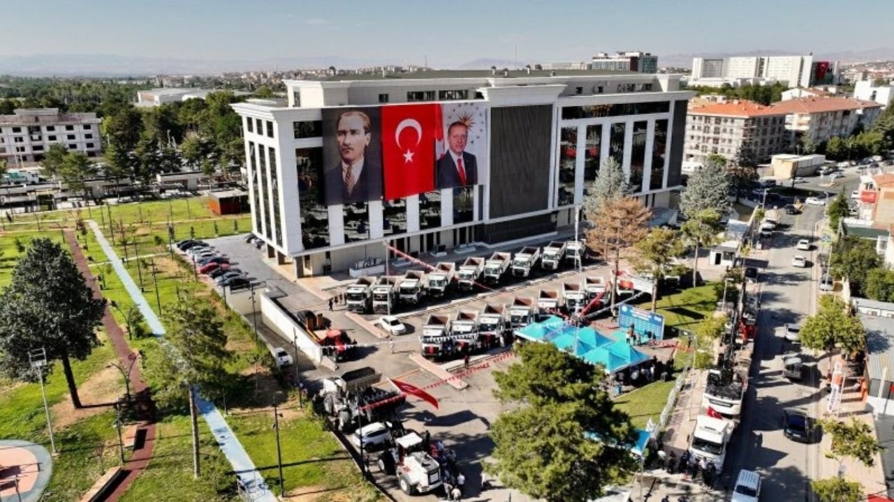 yesilyurt belediyesi 5 arsayi satisa cikartiyor